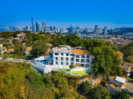 Sea Symphony Hotel Отели рядом с достопримечательностью «Xiamen Multiple-use Shipside»