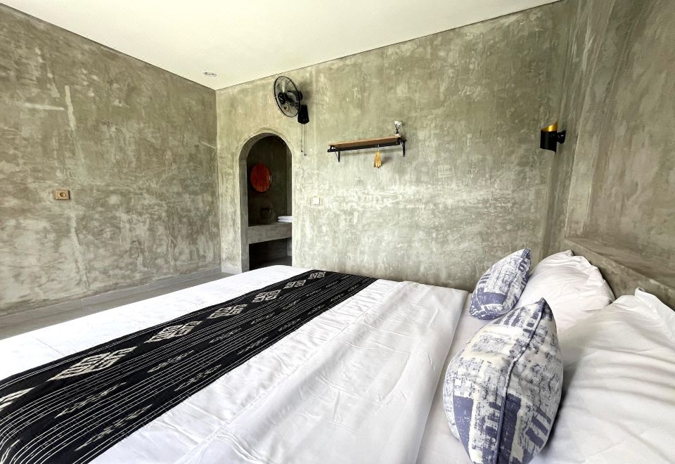 4. 바투르 순순 킨..