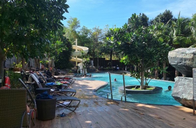 Unixx Seaview Resort photo 2