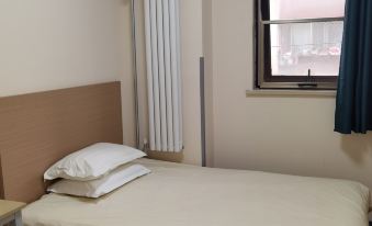 Jinyue Hotel (Beijing West Diaoyutai Subway Station Branch)