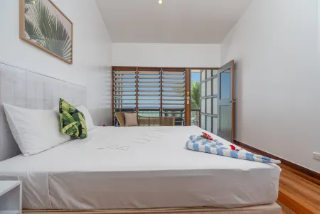 Beachcomber Island Resort Отели в г. Treasure Island