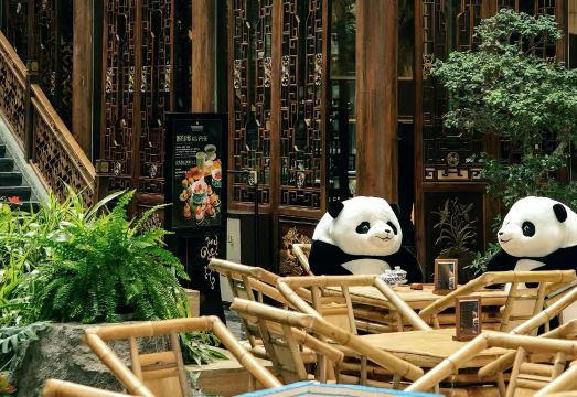 InterContinental Century City Chengdu의 넓고 고급스러운 실내 공간