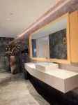 Jianguo HIDDEN Hotel (Pu'er Tea Source Plaza Daijia Alley) - Gym