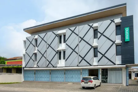 Mono Coliving Brotojoyo, Semarang Отели рядом с достопримечательностью «St. Joseph Church (Gedangan Church)»
