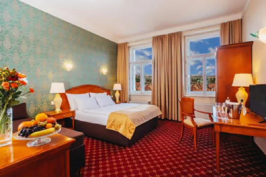 โรงแรมเซนต์จอร์จ - โรงแรมชั้นนำในสาธารณรัฐเช็ก