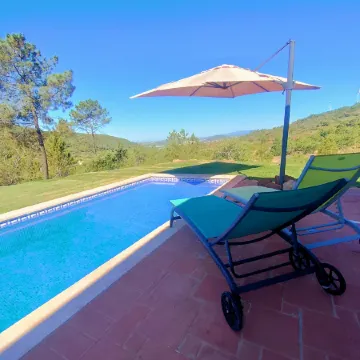 Casa Alfarobeira