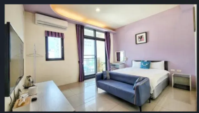 orange  house โรงแรมใกล้เฟิงชุ่ยชา