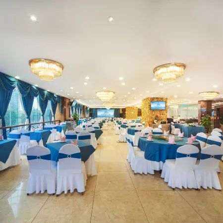 Haikou Xinyuan Hot Spring Hotel