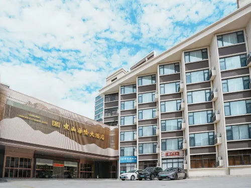 Overseas Chinese Hotel Hotels in Dongshan