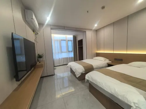 Dongning Kangshenghui Business Hotel (Passenger Transport Terminal) Hotels in Dongning