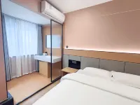Siji Yun Hotel (Zhoukou Wuyi Square)