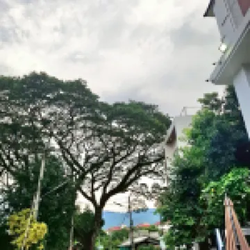 Herry Residence Hotels near บุราสิริ สันผีเสื้อ Burasiri San phi suea