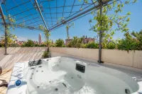 Marmont Heritage Hotel - Parvekkeita