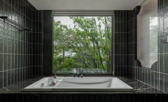 The Silver Line Linden Centre