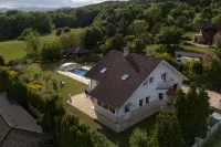 The Teplice Aqua Villa by Aura Luxury Collection Hotels in der Nähe von Monument Hans Kudlich