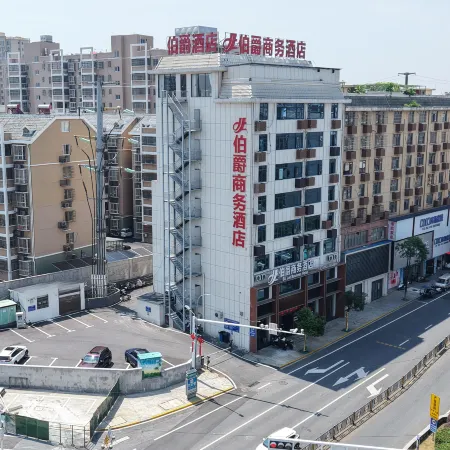 Count Business Hotel