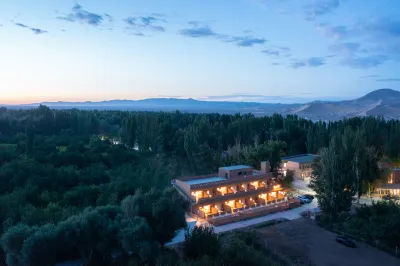 mountain east hotel