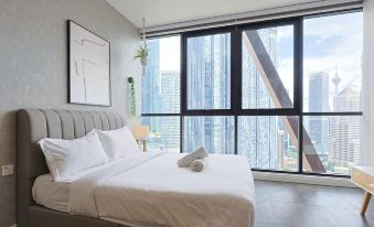 Scarletz KLCC @ Apartments By Edwin 【Located KLCC + 6mins Kuala Lumpur Tower(KL Tower) 】