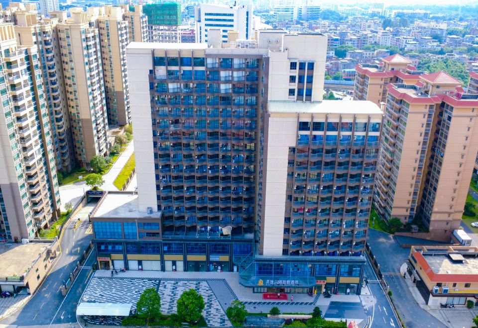 hotel overview picture