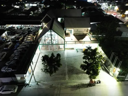 Passifika Sumbawa Guesthouse Отели в г. Сумбава-Барат