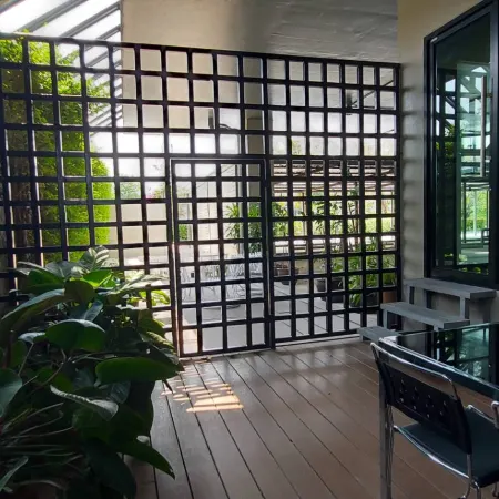 Premier Luxe Hotel