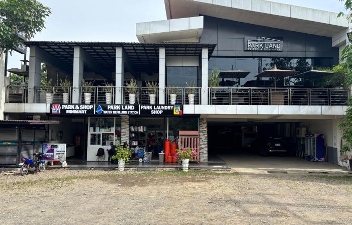 Park Land Suites & Restobar
