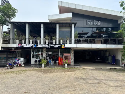 Park Land Suites & Restobar Hotels in Kidapawan