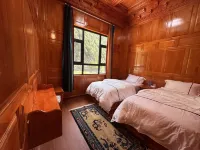 Yajiang Longxiang Homestay