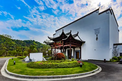 Wuyuan Yuehuitang