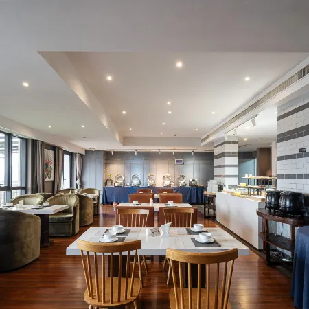 baien Hotel (Ningbo Railway Station Nantang Old Street Branch)