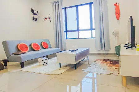 Fluffy Stay at Huni Setia Alam by HCK