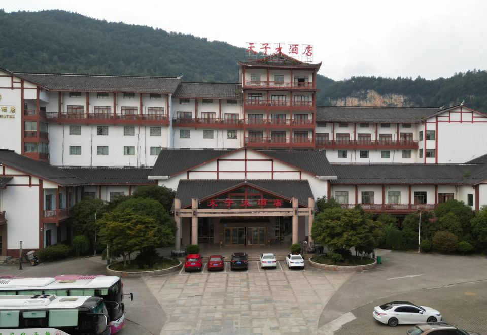hotel overview picture