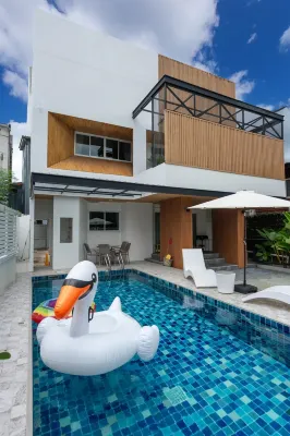 VivaDeva ,Luxury Pool Villa In Nimman 4BR Walk to MAYA MALL