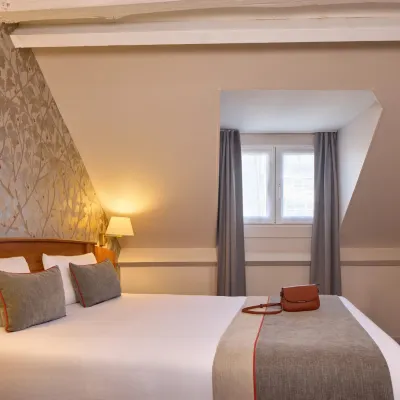Timhotel le Louvre Отели рядом с достопримечательностью «1-й округ: Лувр»