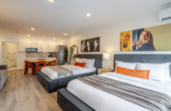 Theatre Hotel by Lodgo