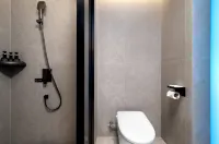 Shuiqi Longmen Hotel (Huaihua HongJiang Ancient Mall)