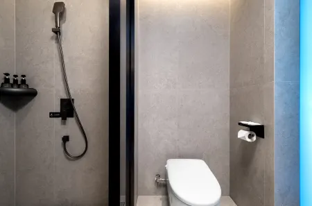 Shuiqi Longmen Hotel (Huaihua HongJiang Ancient Mall)