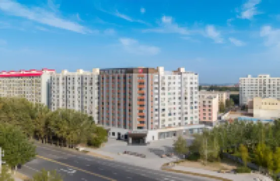 Jifeng International Hotel (Qiemu City Branch)