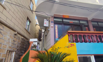 Aunt Donglan Homestay