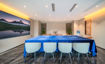 Yibin Ruijing Boutique Hotel
