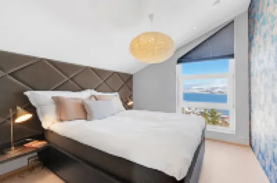 Deluxe Villa by Paramount