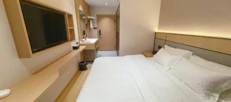 Pusafeyou Hotel Отели рядом с достопримечательностью «Yunpan Park»