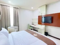 Hotel Urban Falatehan Blok M Hotels in South Jakarta