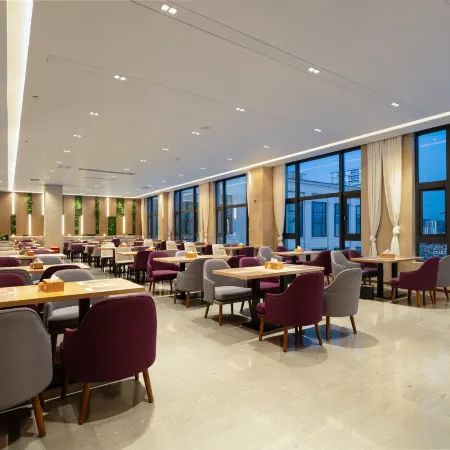 Lavande Hotel (Fangchenggang Dongxing Port Store)