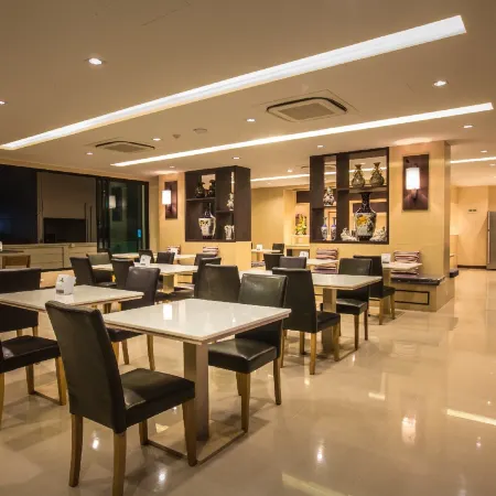L Hotel