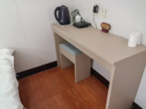 Bianle Business Hotel Hotels near Sun Island