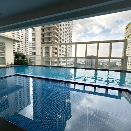 Charming, Comfy and Stylish Condo Stay!