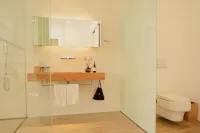 Tangzhuang Golden Rhyme Hotel (Zibo Railway Station Liuquan Road) - spa