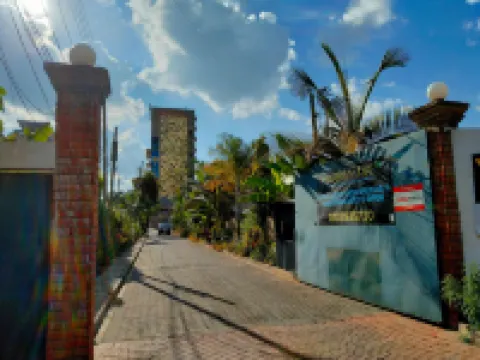 Woodmere Grand Hotel