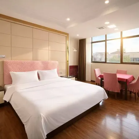 Yunmeng Hyatt Select Fashion Hotel